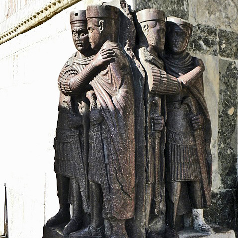 hugging statues